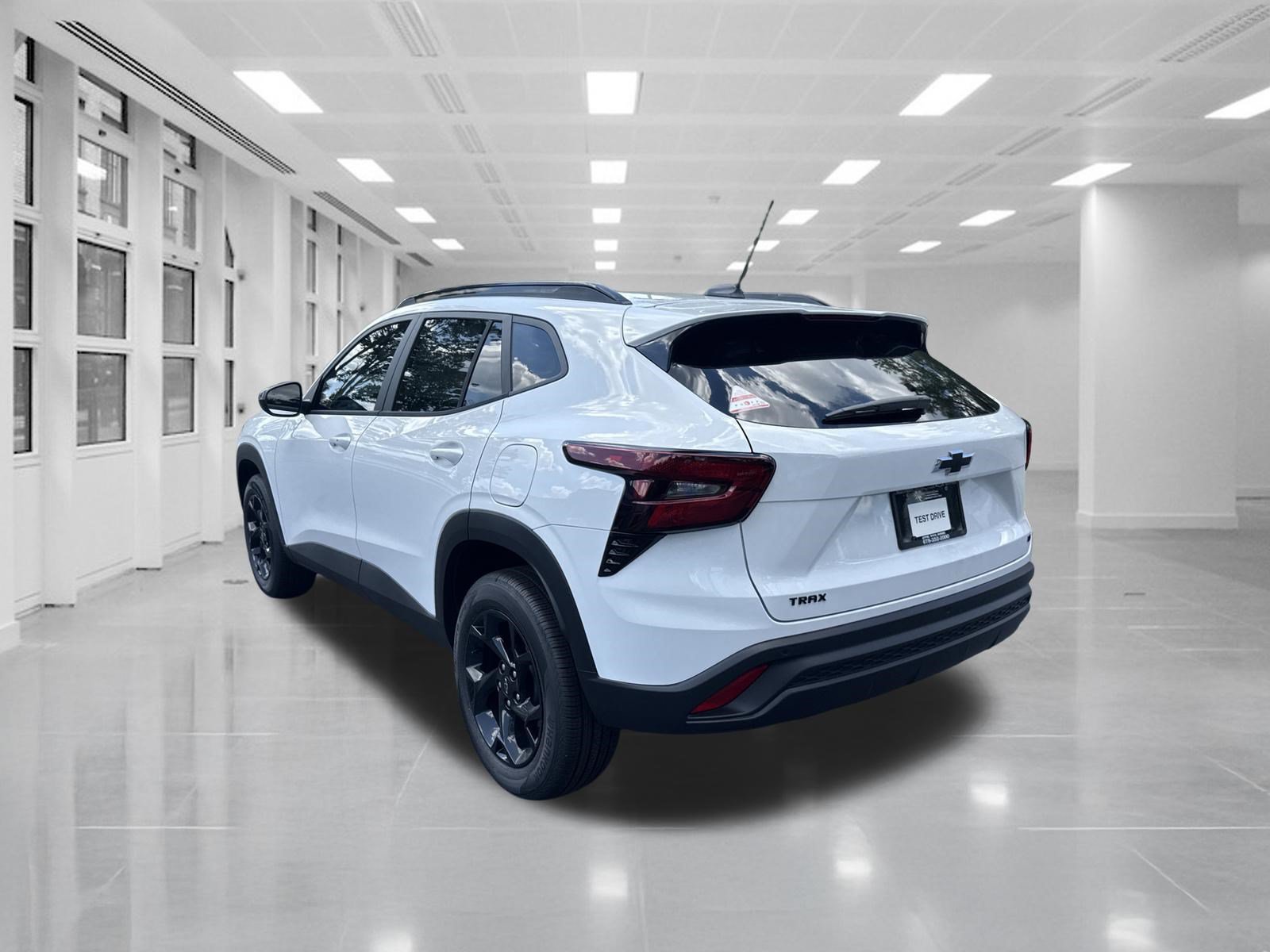New 2026 Chevrolet Trax LT w/ Driver Confidence Package FWD image 7