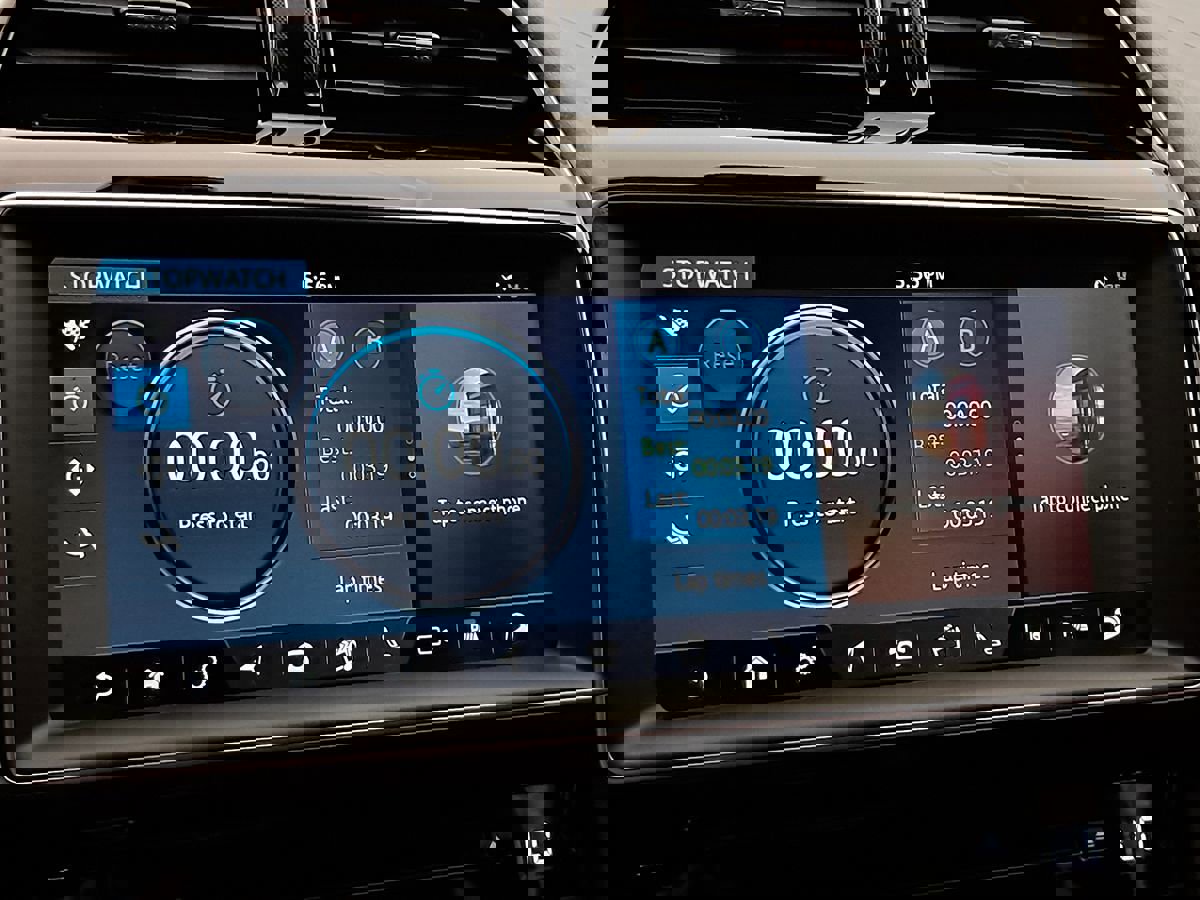 Used 2019 Jaguar F-PACE S image 24