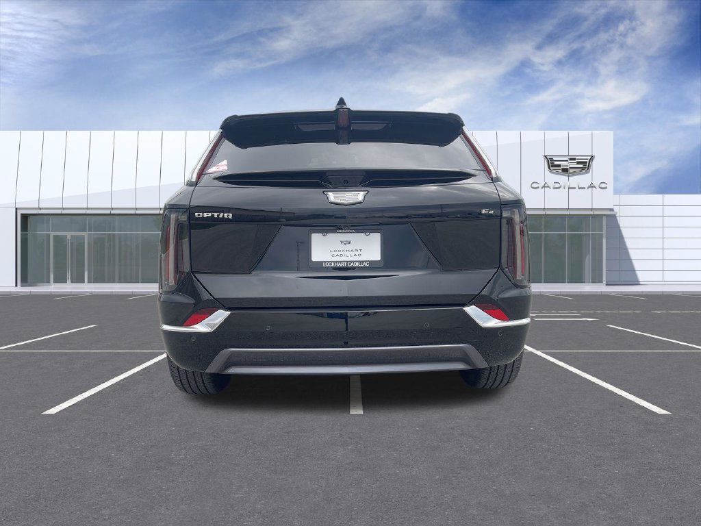 New 2027 Cadillac Optiq Luxury w/ LPO, Floor Liner Package AWD/4WD image 7