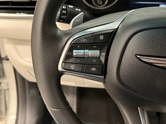 Used 2025 Genesis G70 2.5T image 19