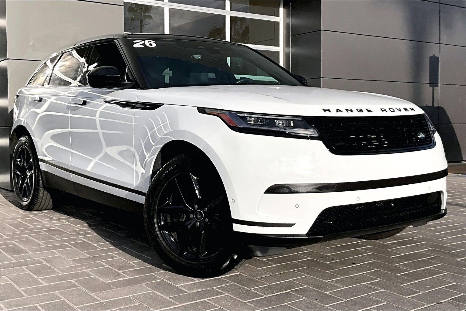 Used 2026 Land Rover Range Rover Velar S AWD/4WD image 3
