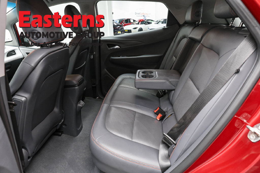 Used 2018 Chevrolet Bolt Premier w/ Driver Confidence II Package FWD image 23