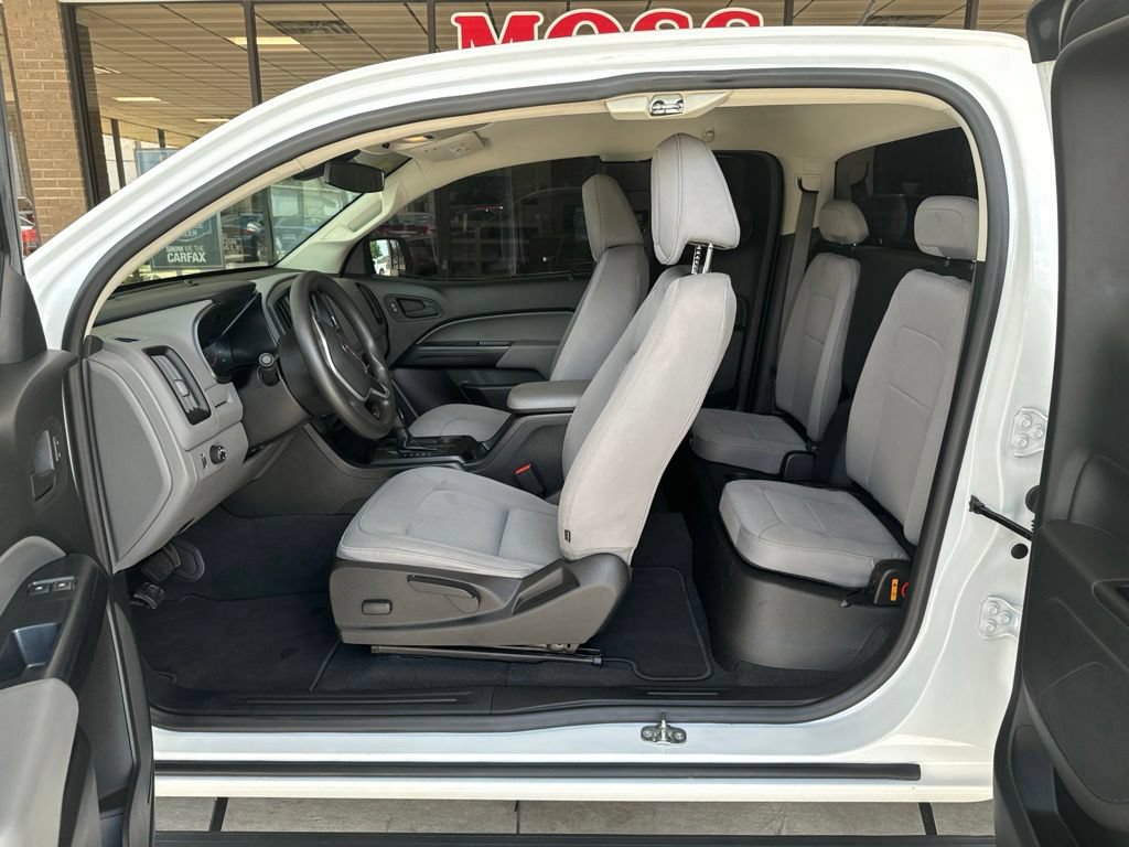Used 2020 GMC Canyon W/T w/ Convenience Package RWD image 8
