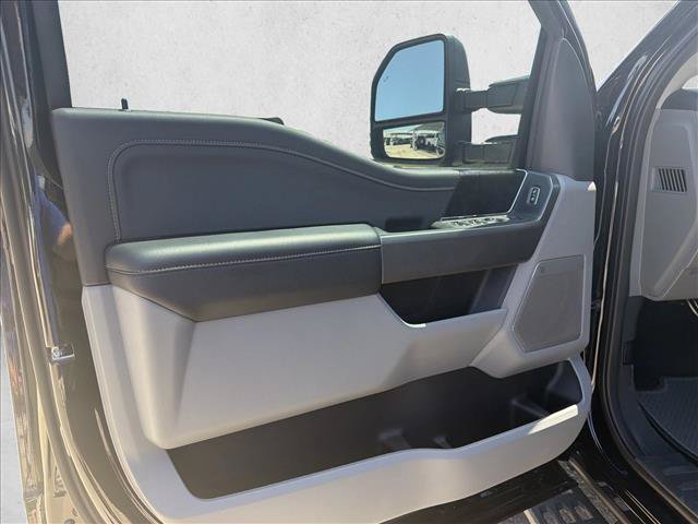 New 2026 Ford F250 XLT w/ XLT Premium Package AWD/4WD image 9