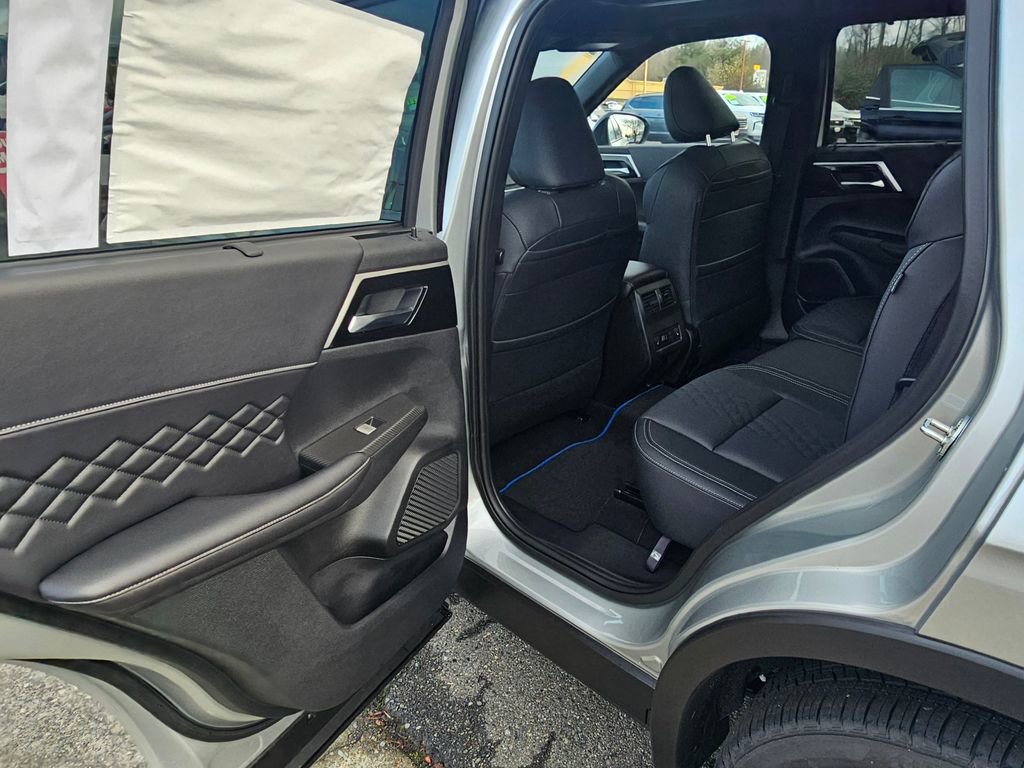 New 2025 Mitsubishi Outlander SEL Black Edition image 10