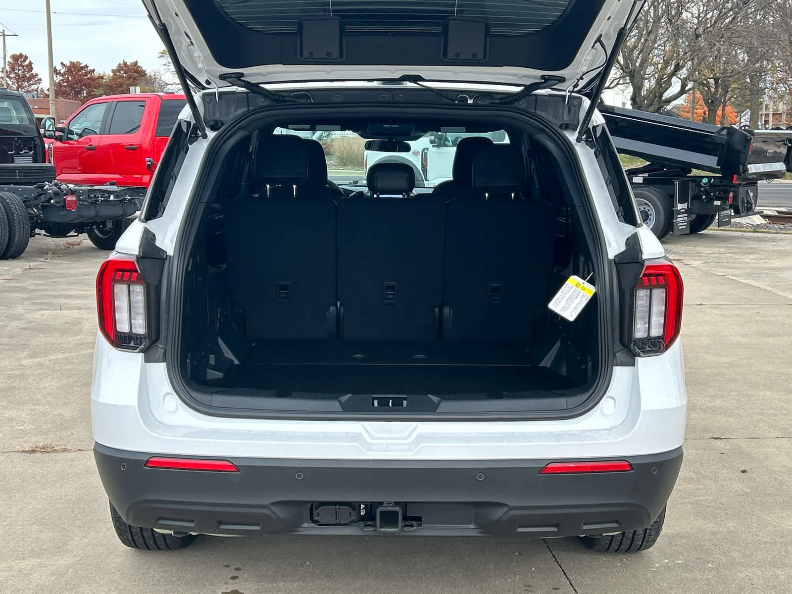 New 2026 Ford Explorer w/ Ready For The Road Package image 6