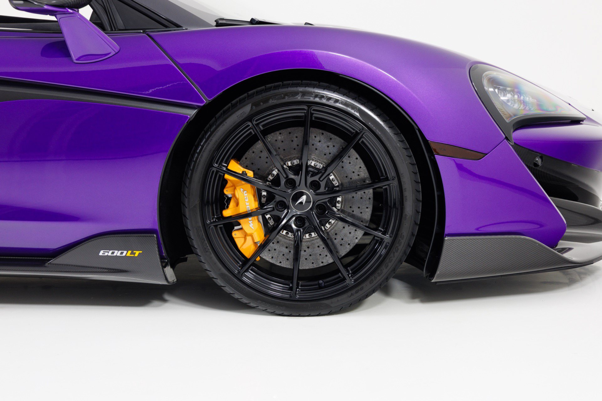 Used 2020 McLaren 600LT Spider RWD image 16