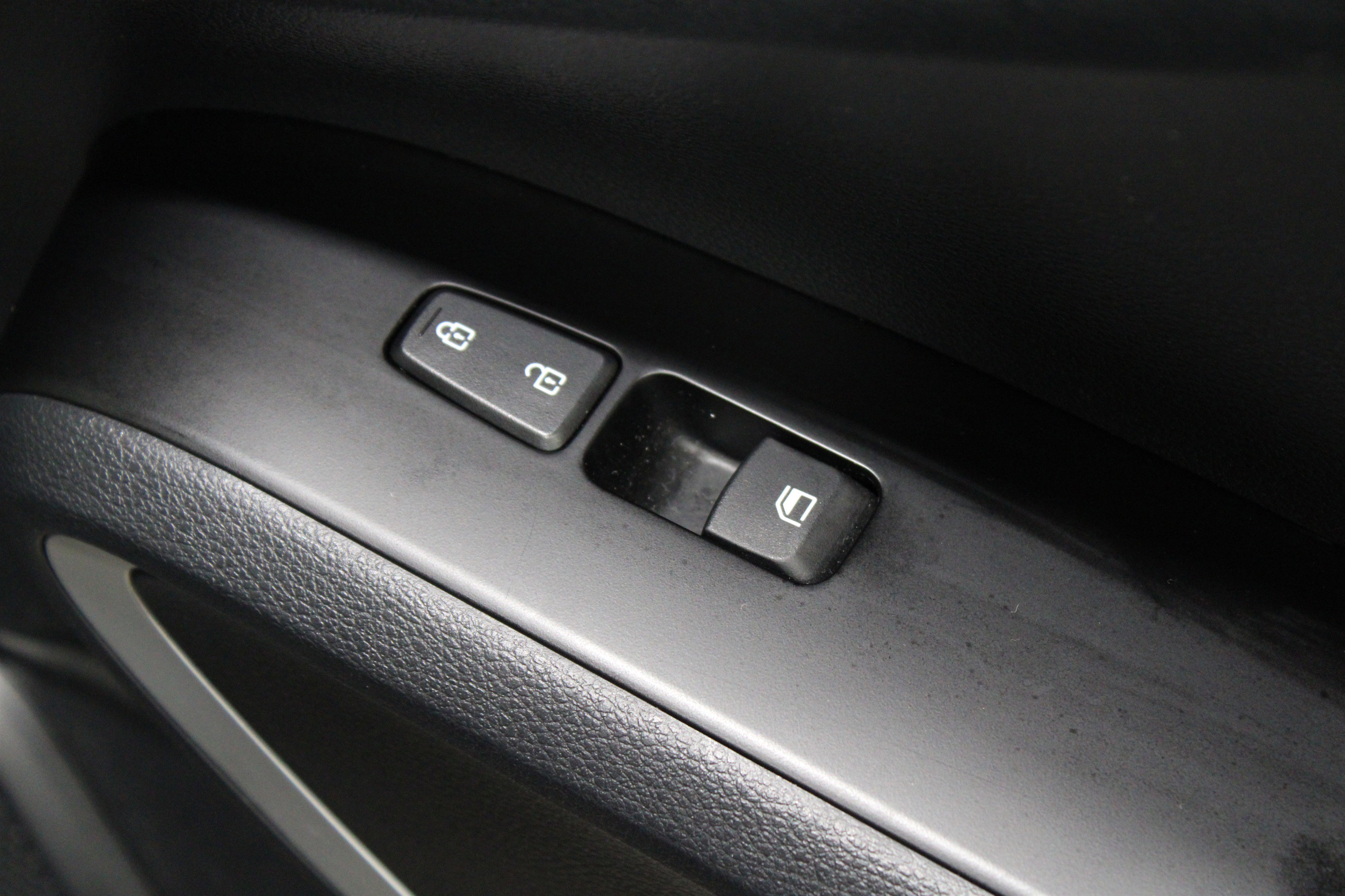 Used 2023 Kia Soul LX image 25