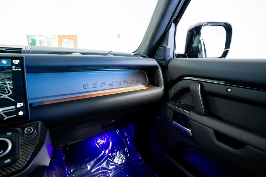 Used 2026 Land Rover Defender 130 X AWD/4WD image 43