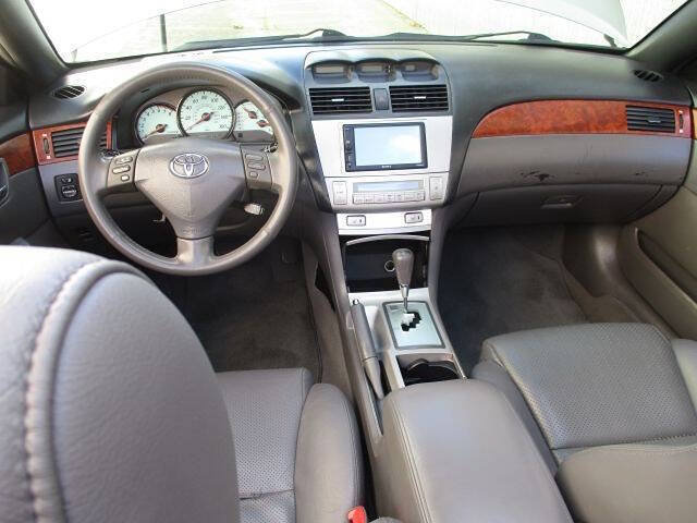 Used 2006 Toyota Solara SLE FWD image 10