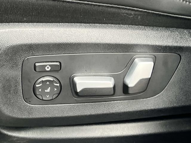 Used 2025 BMW X5 xDrive50e w/ Premium Package image 34