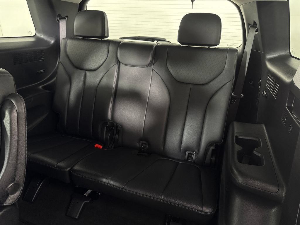 Used 2022 Hyundai Palisade SEL w/ Premium Package FWD image 14