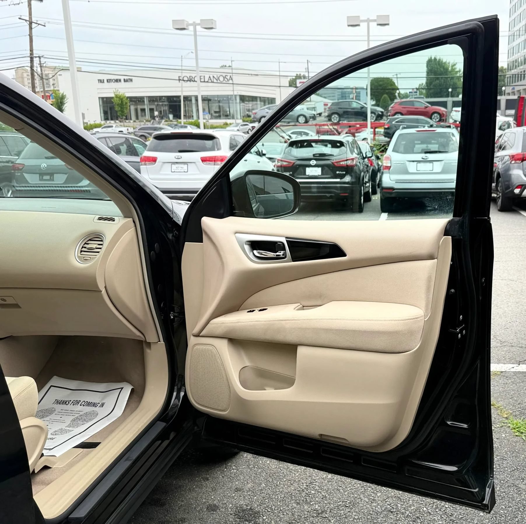 Used 2013 Nissan Pathfinder SV AWD/4WD image 34