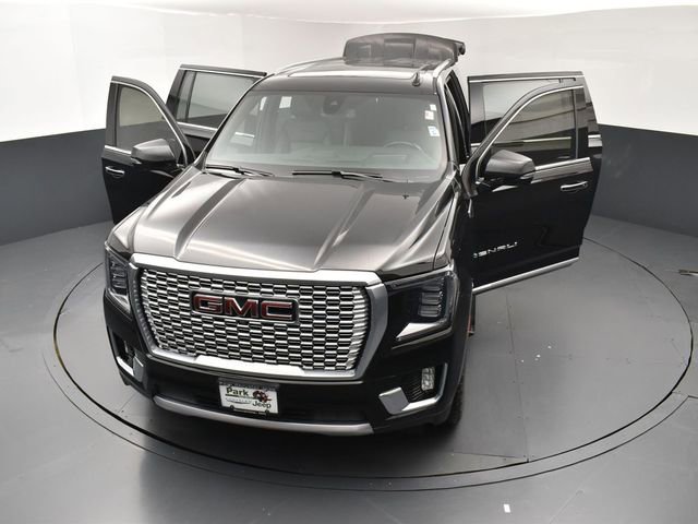 Used 2021 GMC Yukon XL Denali AWD/4WD image 25