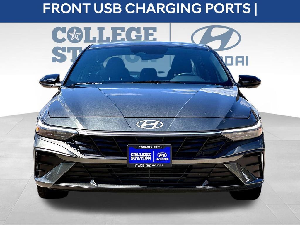 Used 2025 Hyundai Elantra Sport image 10