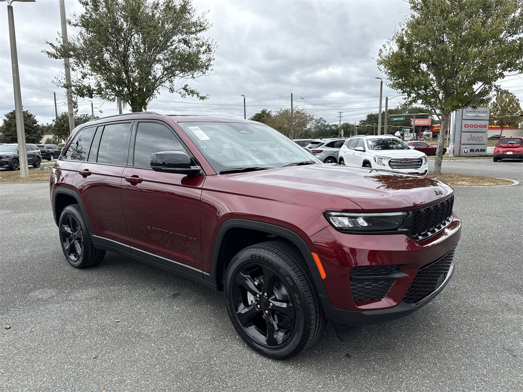 New 2025 Jeep Grand Cherokee Altitude
