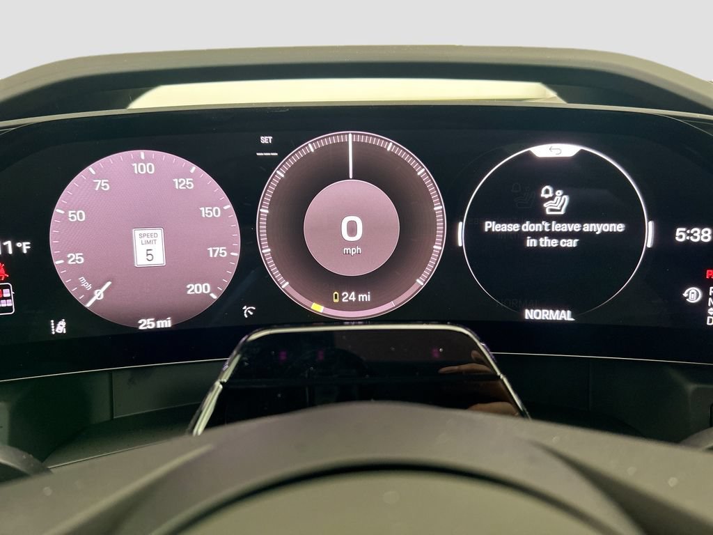 New 2026 Porsche Cayenne Electric AWD/4WD image 34