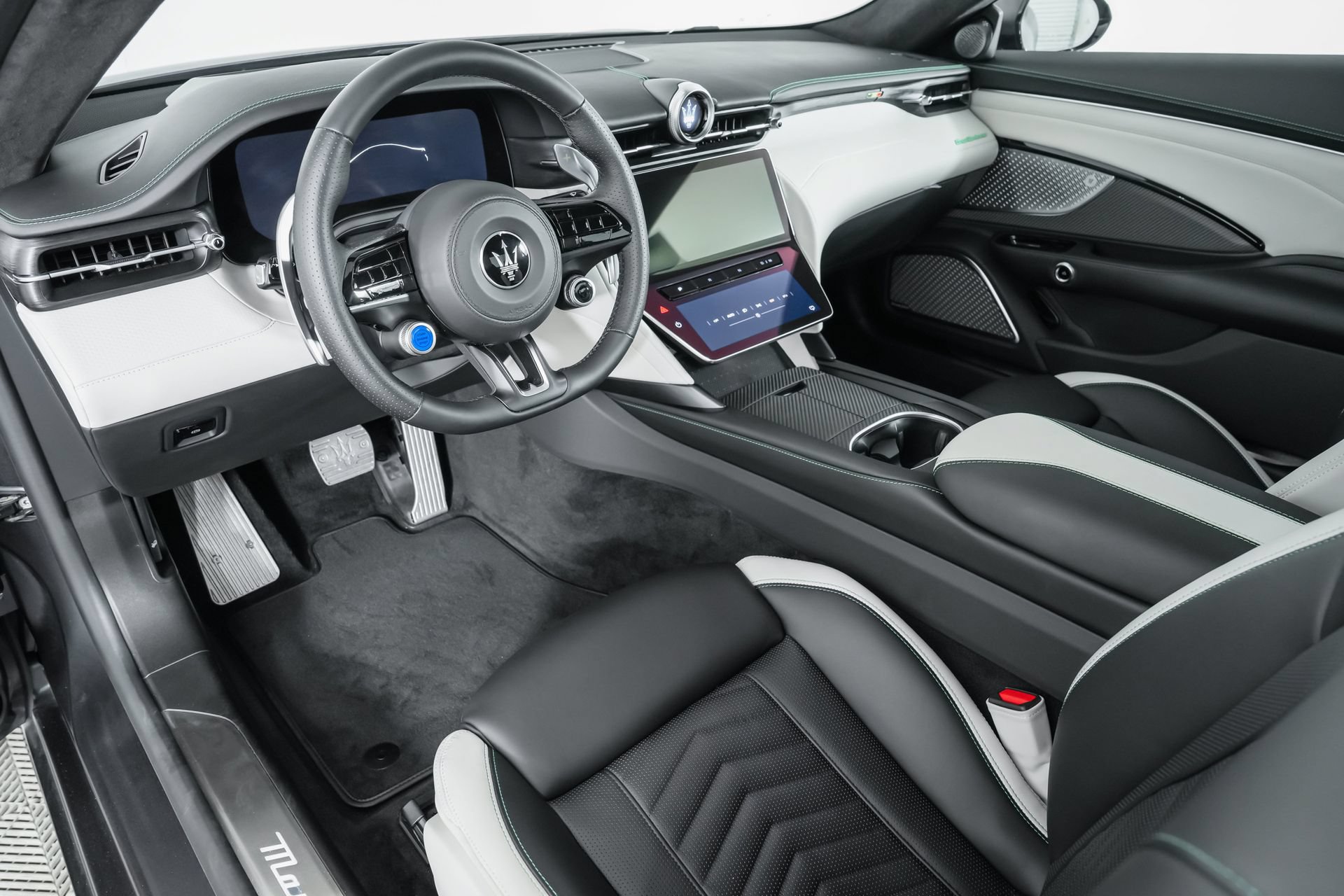 Used 2024 Maserati GranTurismo Trofeo AWD/4WD image 28