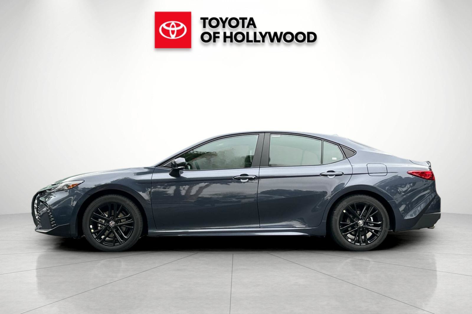 New 2026 Toyota Camry SE FWD image 9