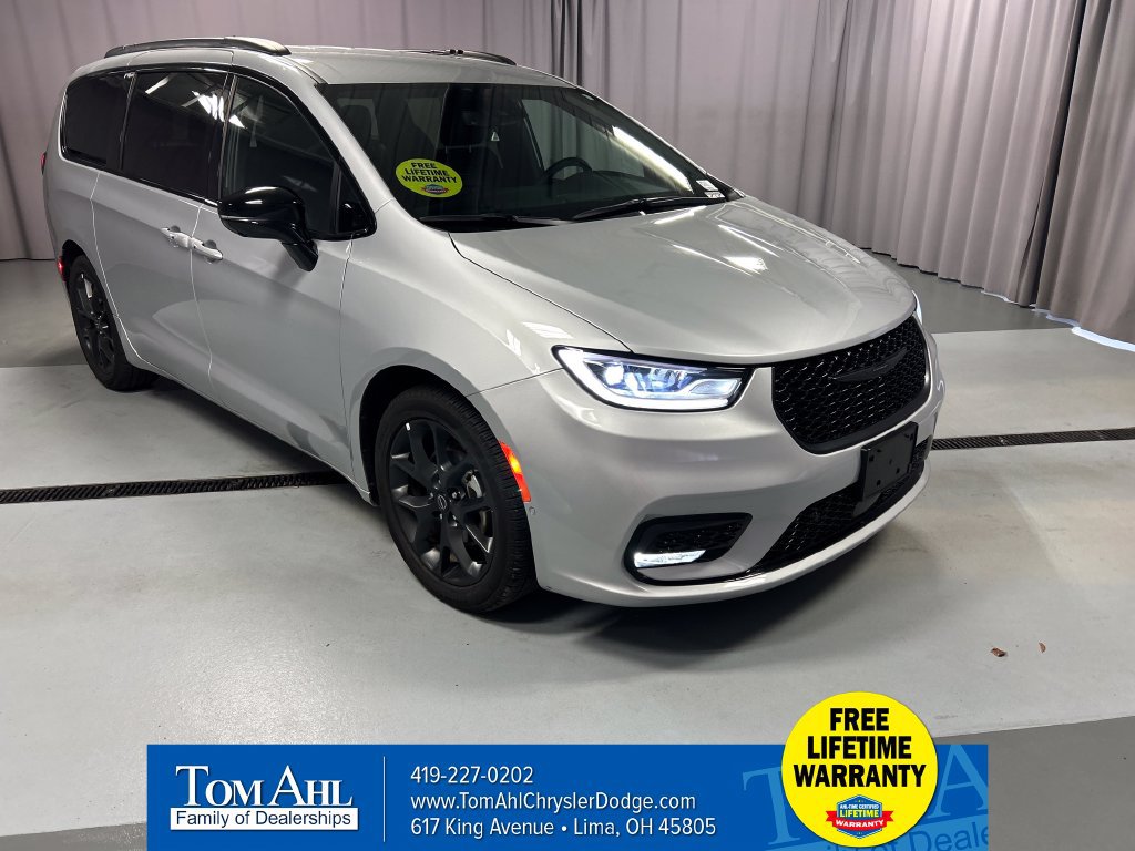 Used 2026 Chrysler Pacifica Select w/ S Appearance Package FWD 360° Tour