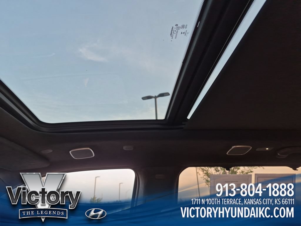 Used 2022 Jeep Grand Wagoneer Series III w/ Rear Seat Video Group 1 AWD/4WD image 22