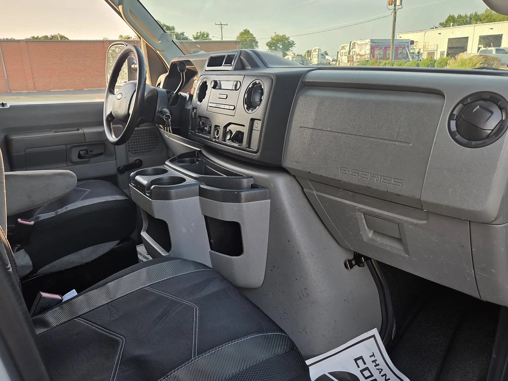 Used 2013 Ford E-350 and Econoline 350 Super Duty RWD image 30
