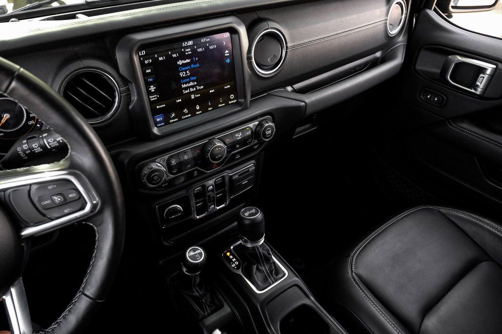 Used 2023 Jeep Wrangler Sahara w/ Cold Weather Group image 34