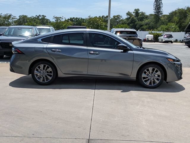 New 2026 Nissan Sentra SL w/ Floor Mat Package FWD image 4