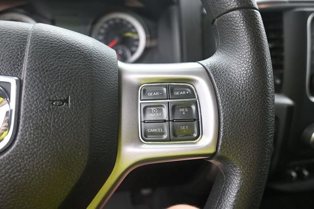 Used 2022 RAM 1500 Classic SLT AWD/4WD image 19
