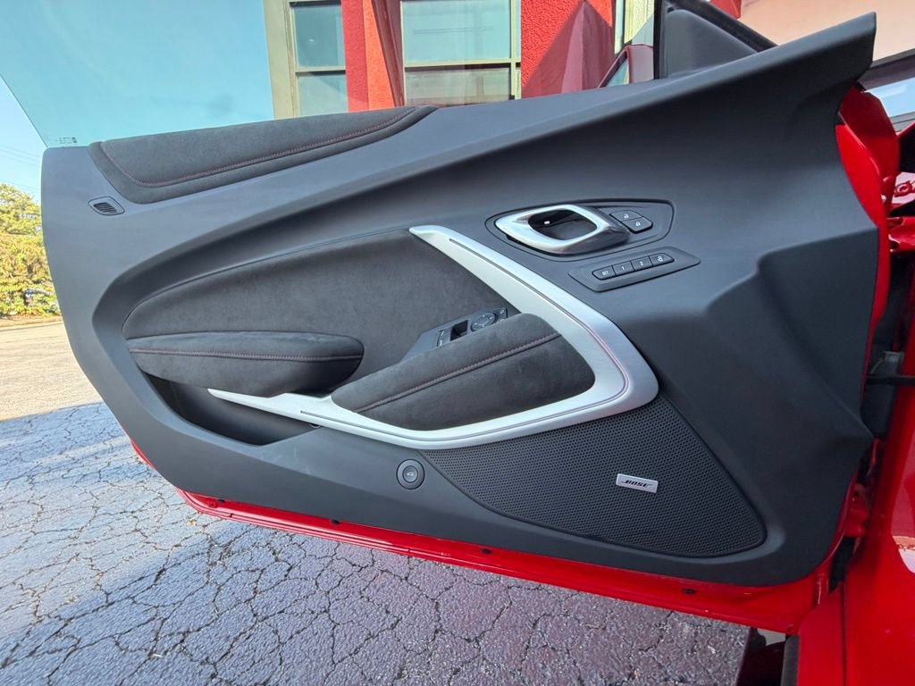 Used 2018 Chevrolet Camaro ZL1 RWD image 22