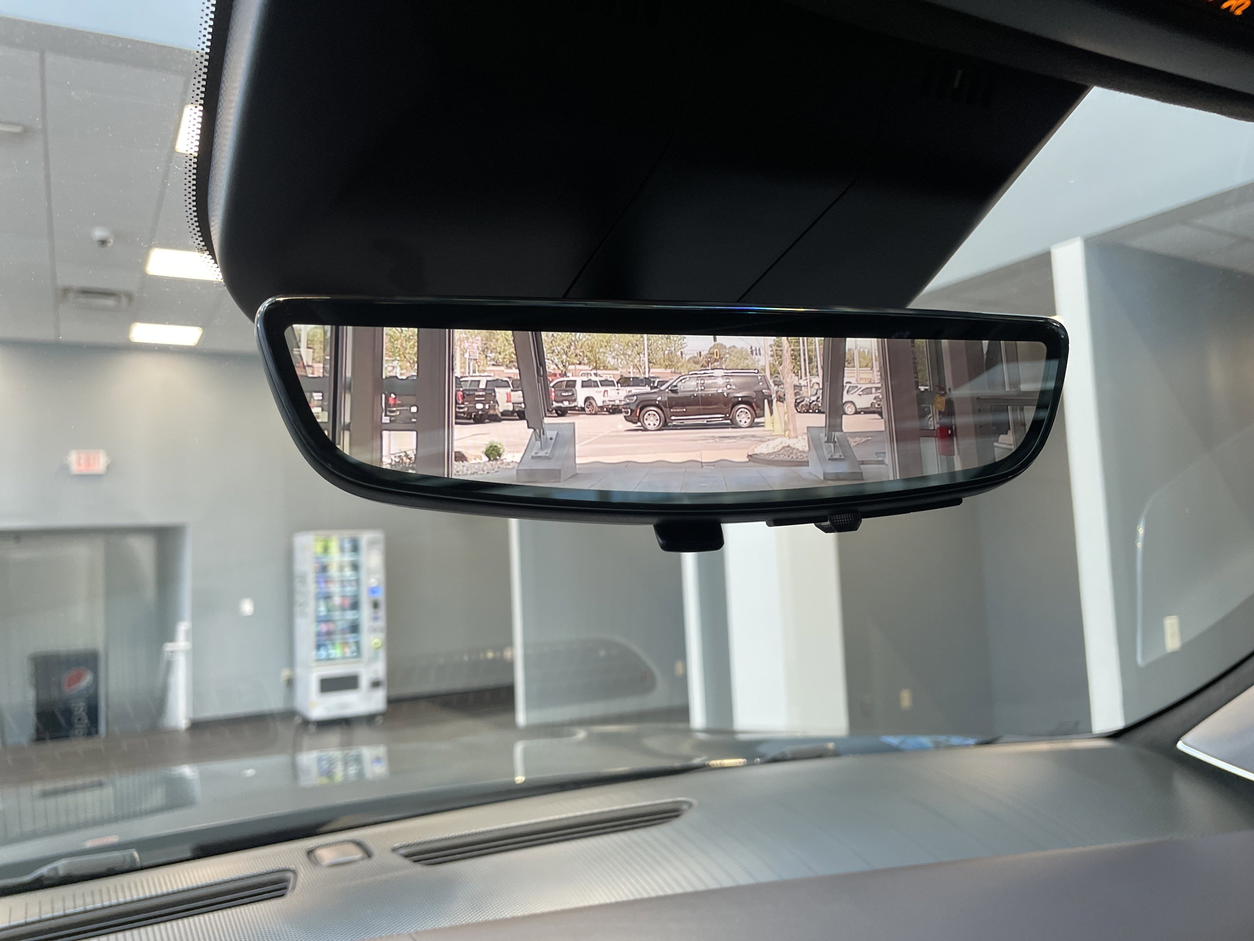 Used 2021 Cadillac Escalade Sport Platinum image 36