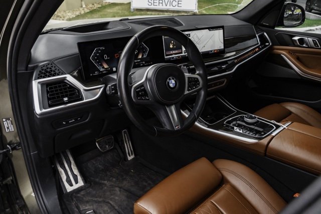 Used 2024 BMW X5 xDrive40i w/ Executive Package image 7