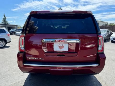 Used 2018 GMC Yukon XL Denali AWD/4WD image 6