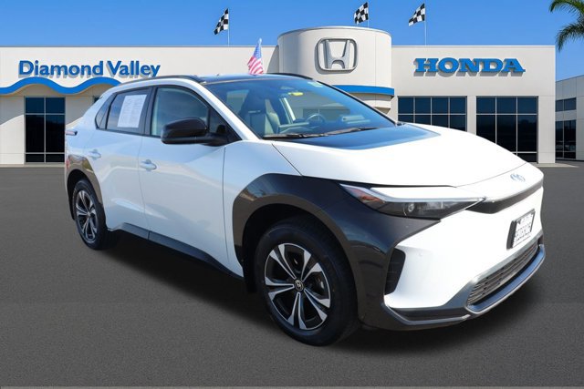 Used 2023 Toyota bZ4X XLE image 1