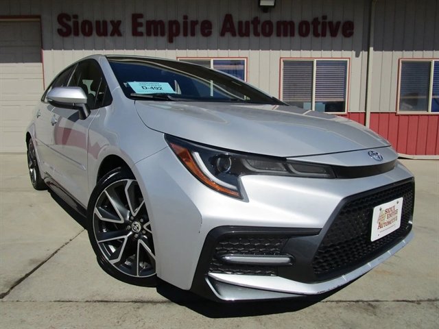 Used 2022 Toyota Corolla SE FWD image 1