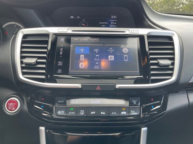 Used 2016 Honda Accord Touring image 26