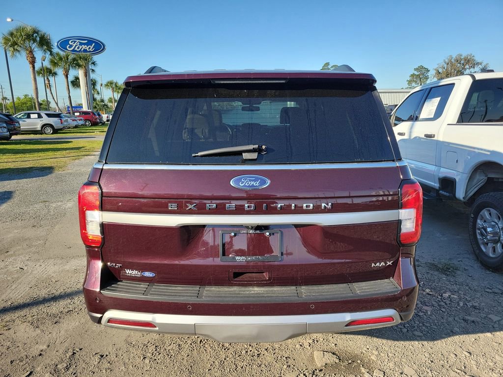 Used 2024 Ford Expedition Max XLT image 9