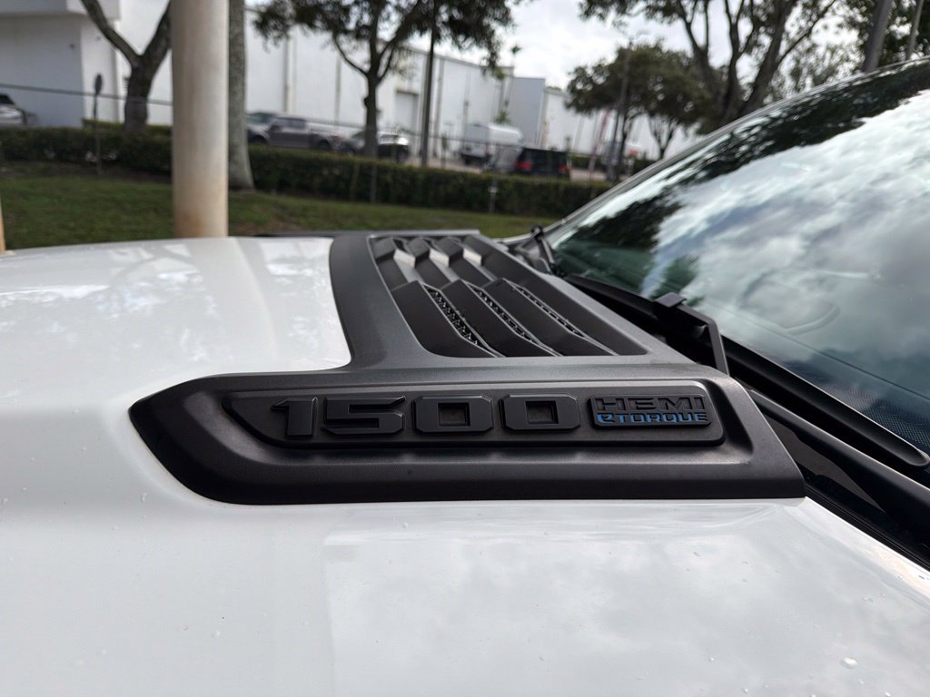 Used 2023 RAM 1500 Laramie AWD/4WD image 14