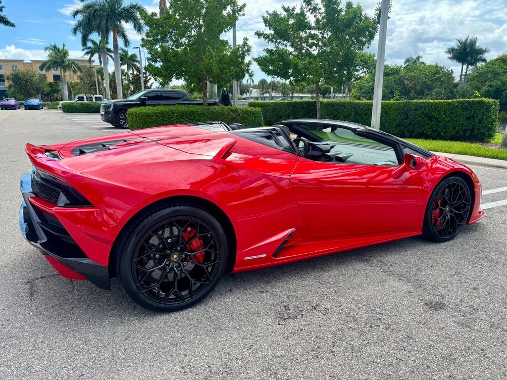 Used 2020 Lamborghini Huracan EVO AWD/4WD image 7