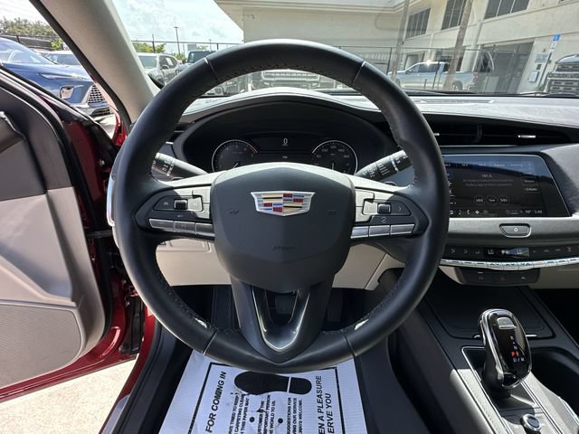 Certified 2023 Cadillac XT4 Premium Luxury FWD image 22