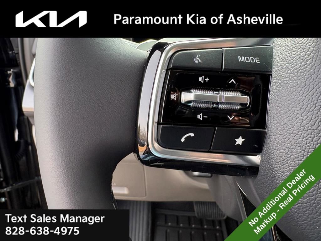 New 2026 Kia Carnival LXS image 13