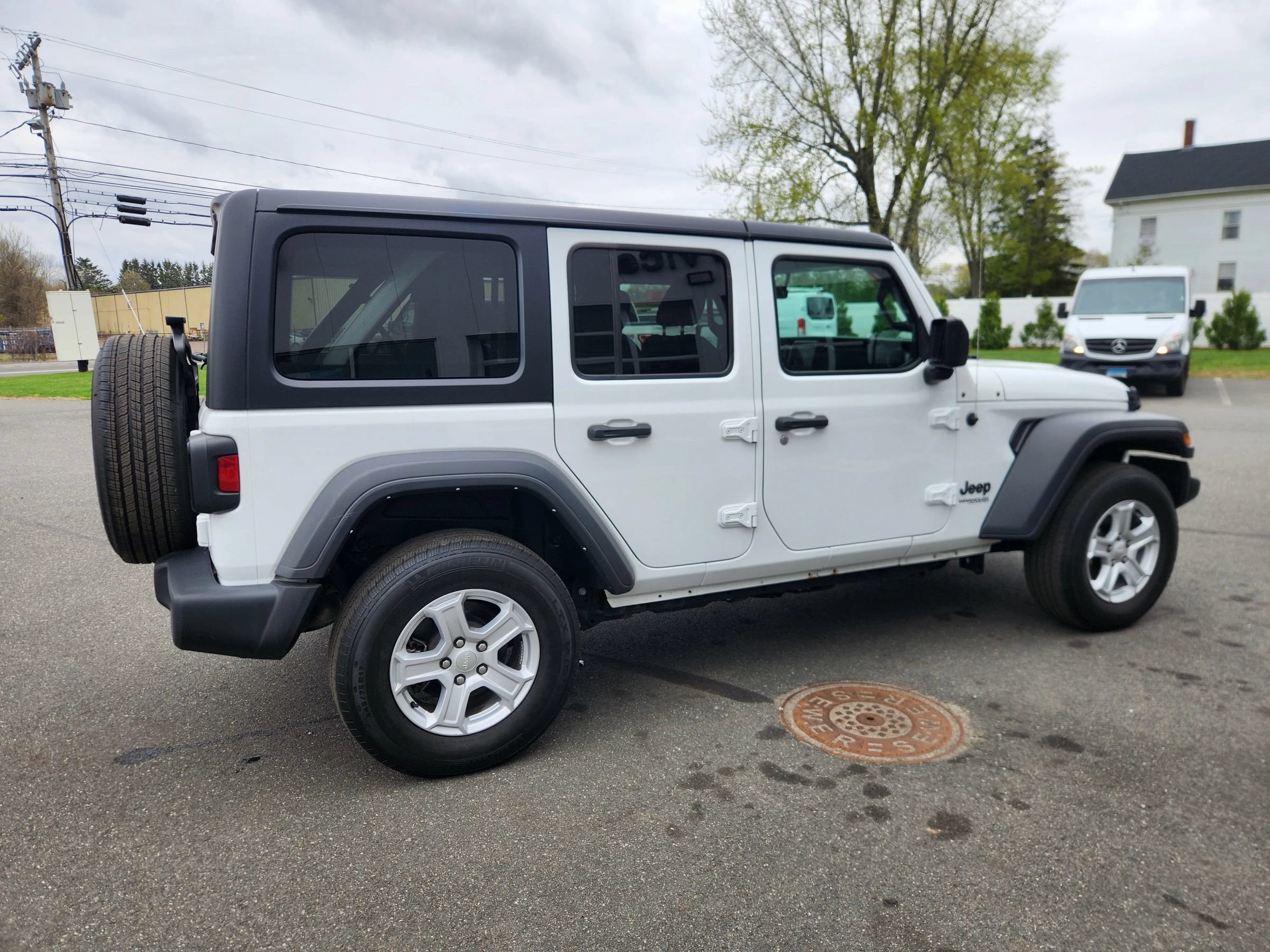 Used 2022 Jeep Wrangler Unlimited Sport AWD/4WD image 16
