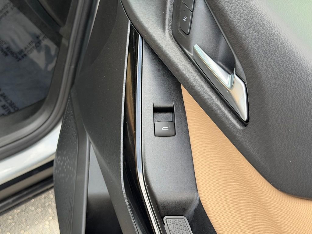 Used 2025 Chevrolet Equinox ACTIV w/ Convenience Package III image 25