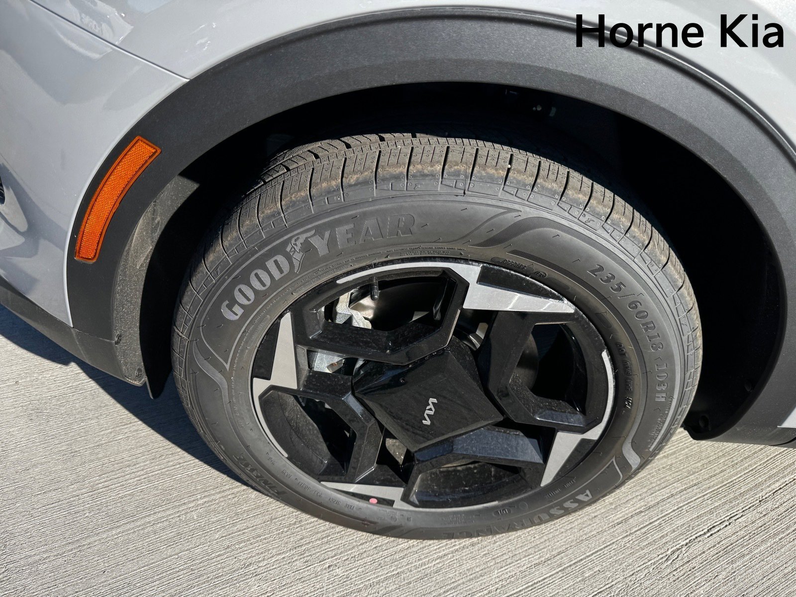 New 2026 Kia Sportage EX image 8