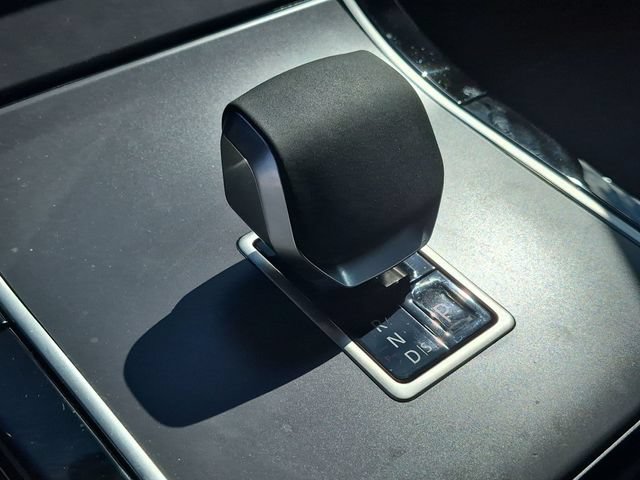 Used 2026 Land Rover Range Rover Velar S AWD/4WD image 9