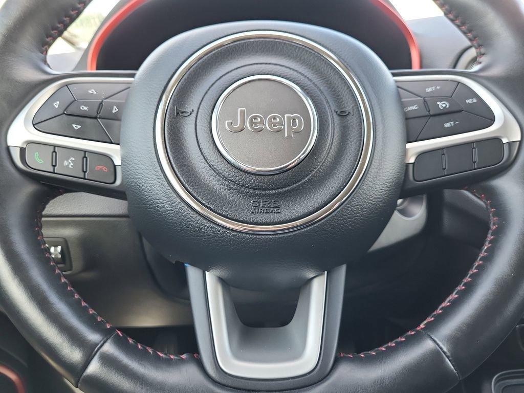 Used 2017 Jeep Compass Trailhawk w/ Leather Interior Group AWD/4WD image 17