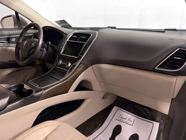 Used 2016 Lincoln MKX Reserve FWD image 31