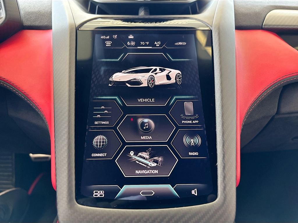 Used 2024 Lamborghini Revuelto image 13