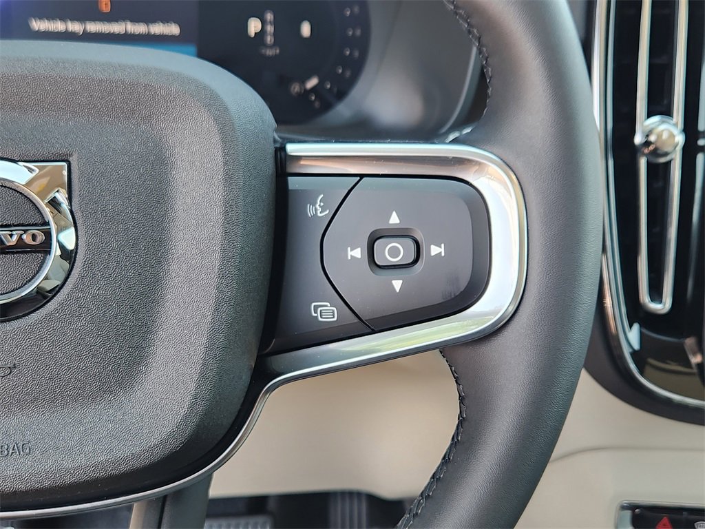 New 2026 Volvo XC40 B5 Plus w/ Protection Package Premier image 9