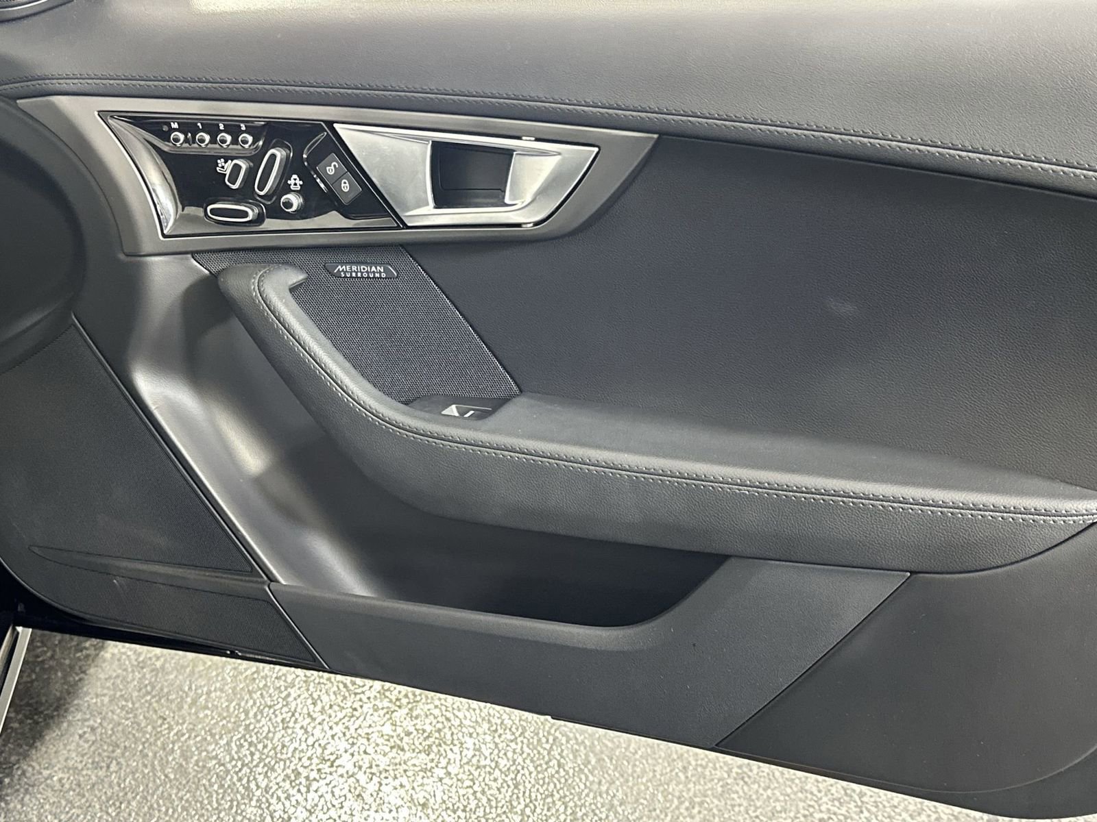 Used 2017 Jaguar F-TYPE Convertible image 32